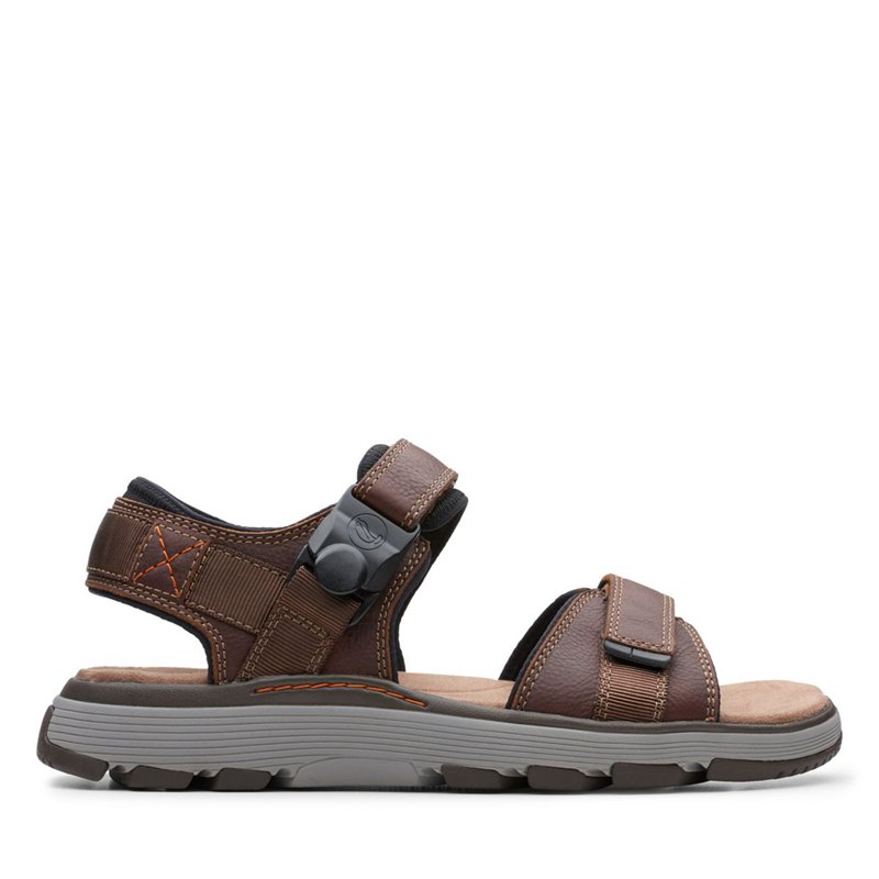 Dark Brown Clarks Un Trek Part Sandals | 38292574