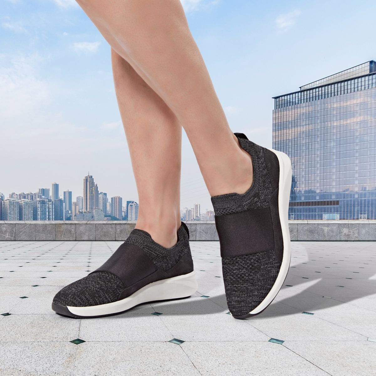 Black Clarks Un Rio Knit Slip On | 71494799